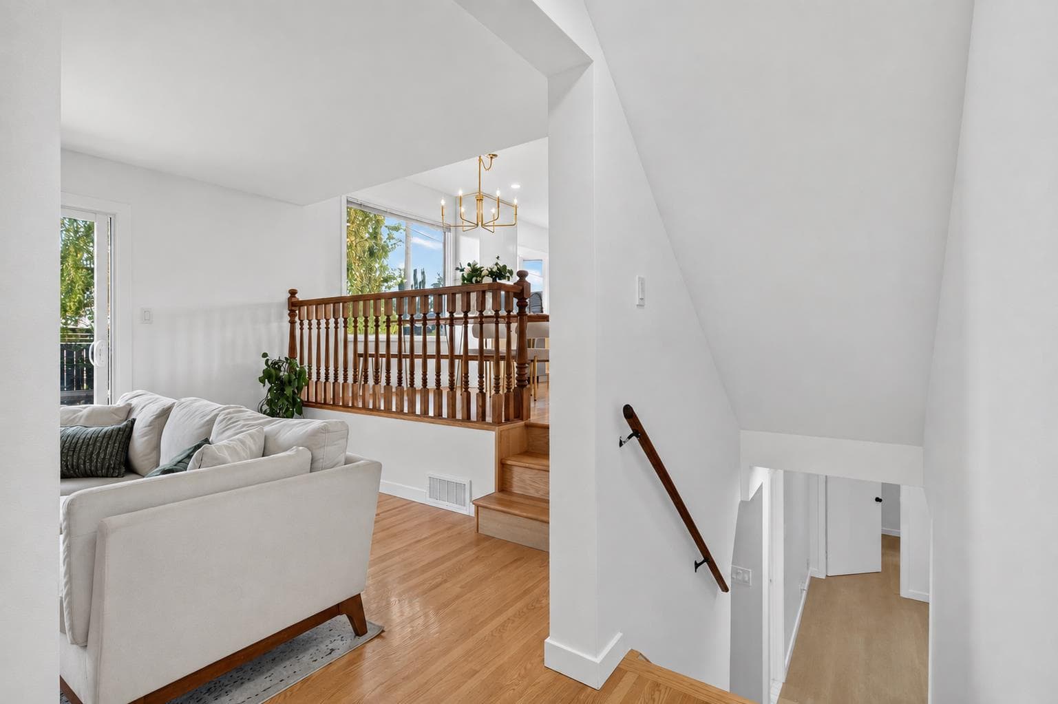 10719 Mapleglen Crescent SE