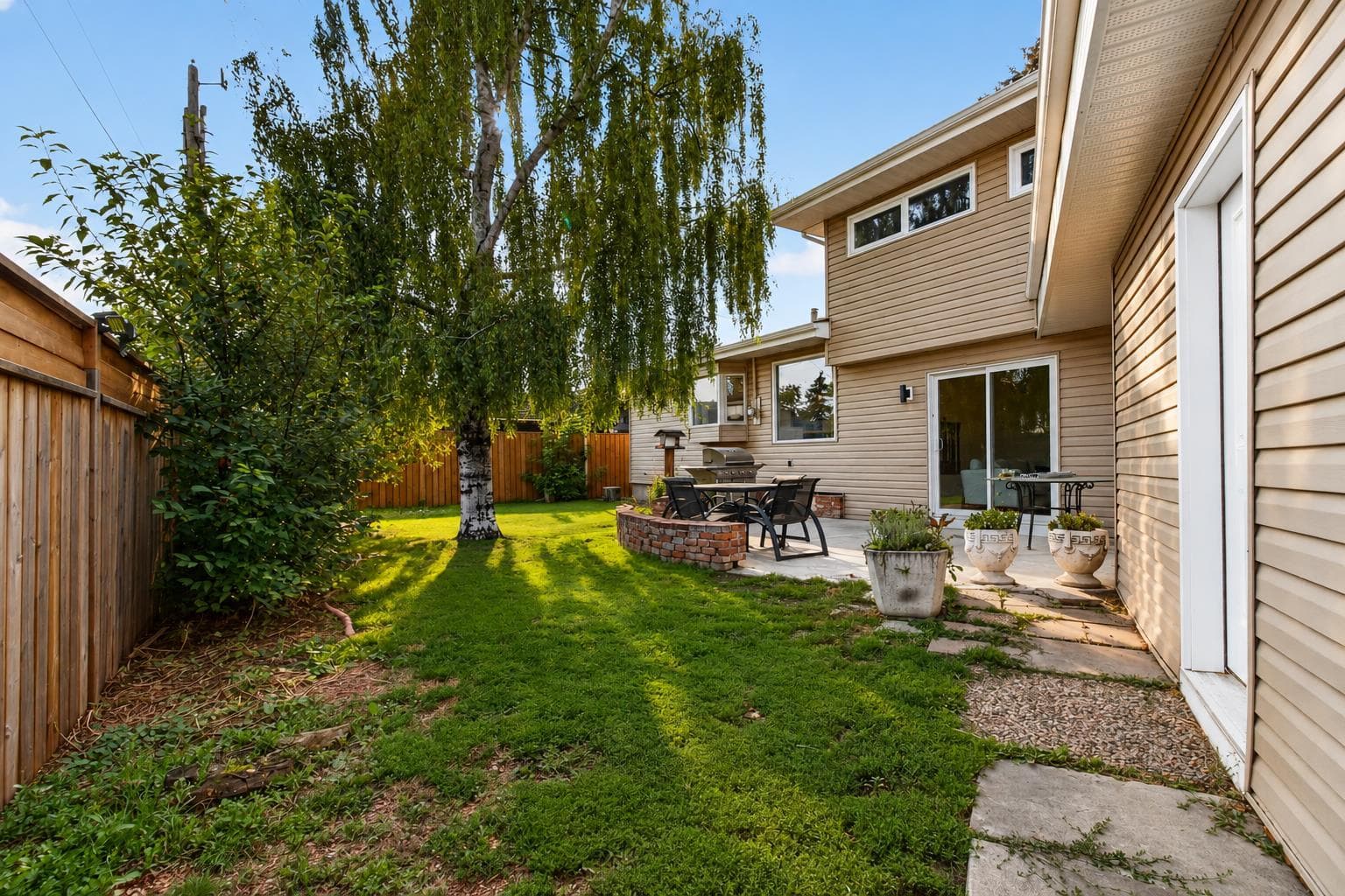 10719 Mapleglen Crescent SE