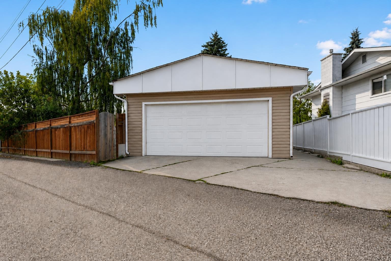 10719 Mapleglen Crescent SE