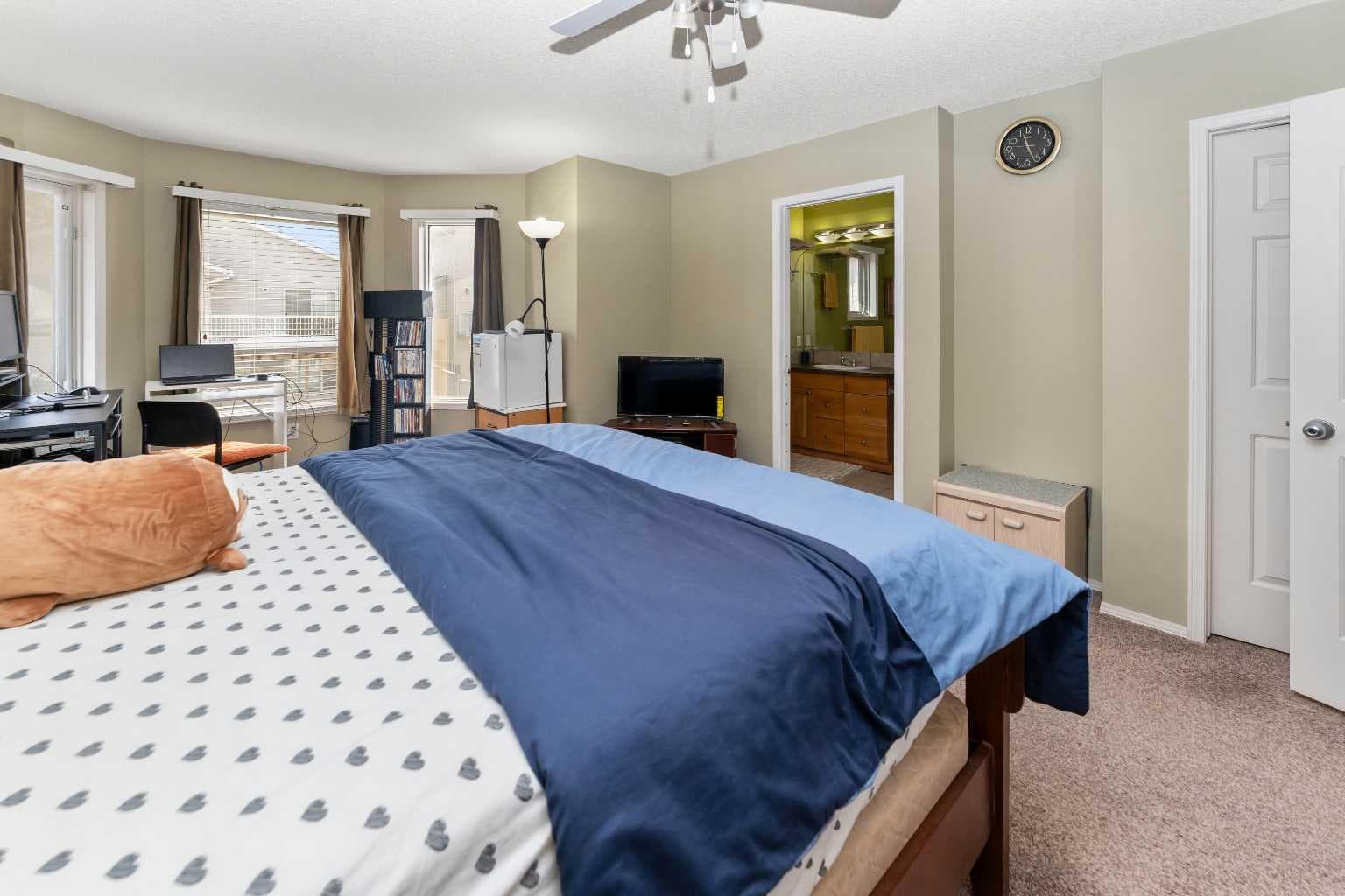 63 Hawkmount Green NW