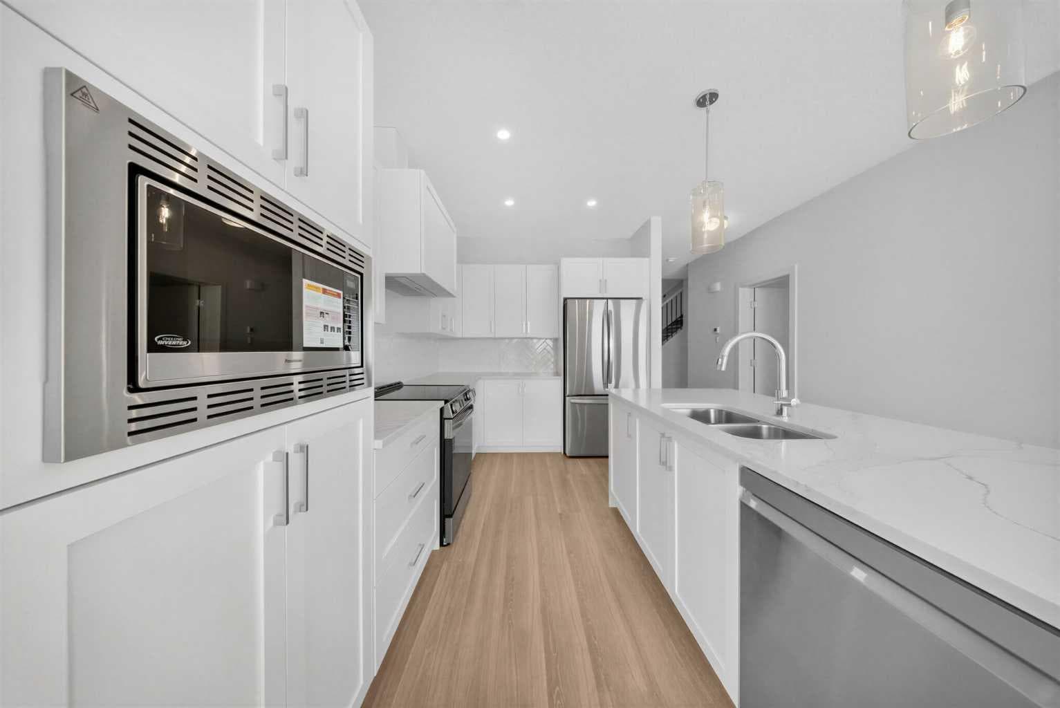 1337 South Point Parade SW