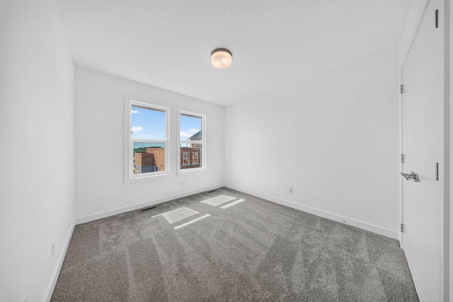 1337 South Point Parade SW
