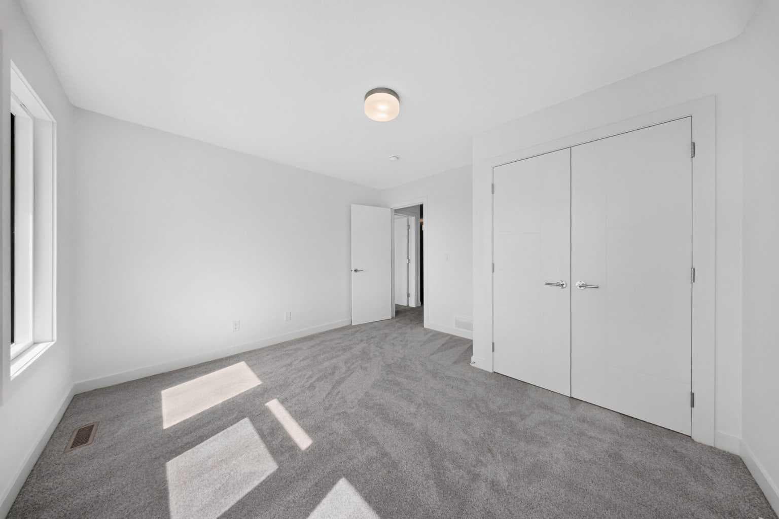 1337 South Point Parade SW