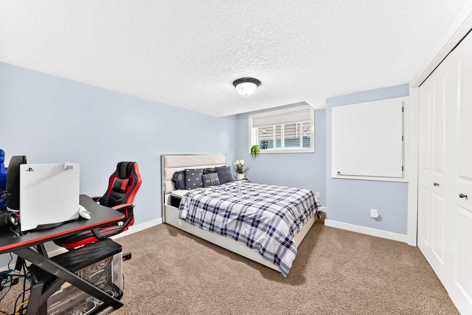 23 Everoak Bay SW