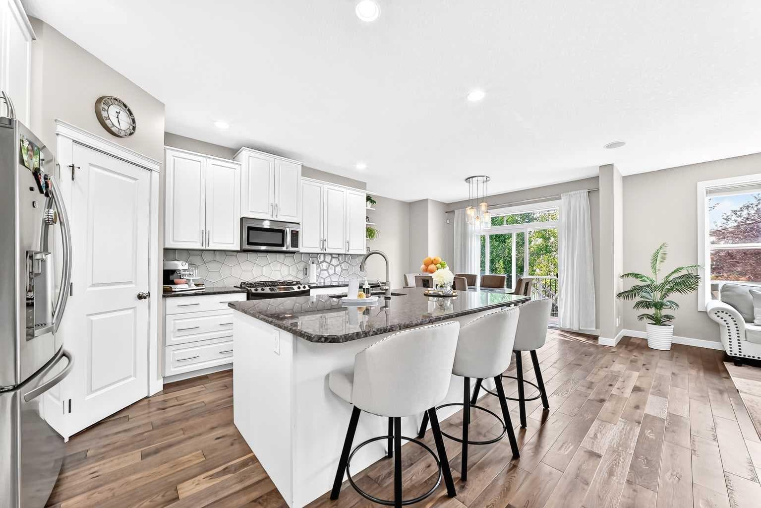 23 Everoak Bay SW