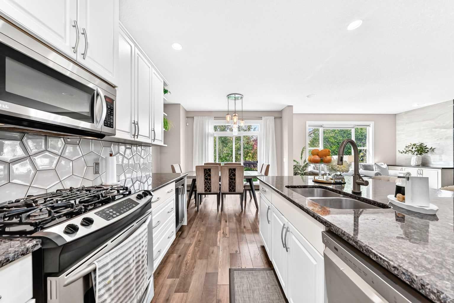 23 Everoak Bay SW