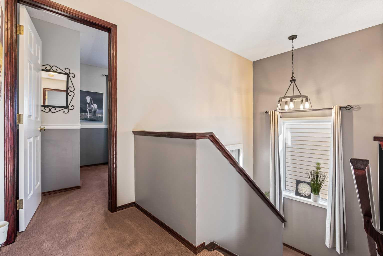 22 Hidden Valley Manor NW