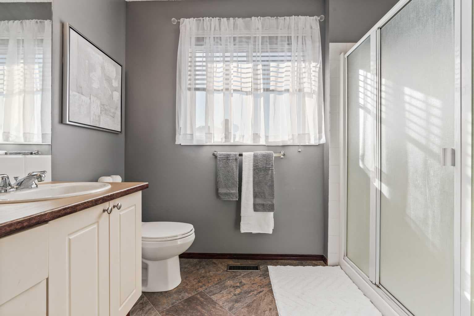 22 Hidden Valley Manor NW