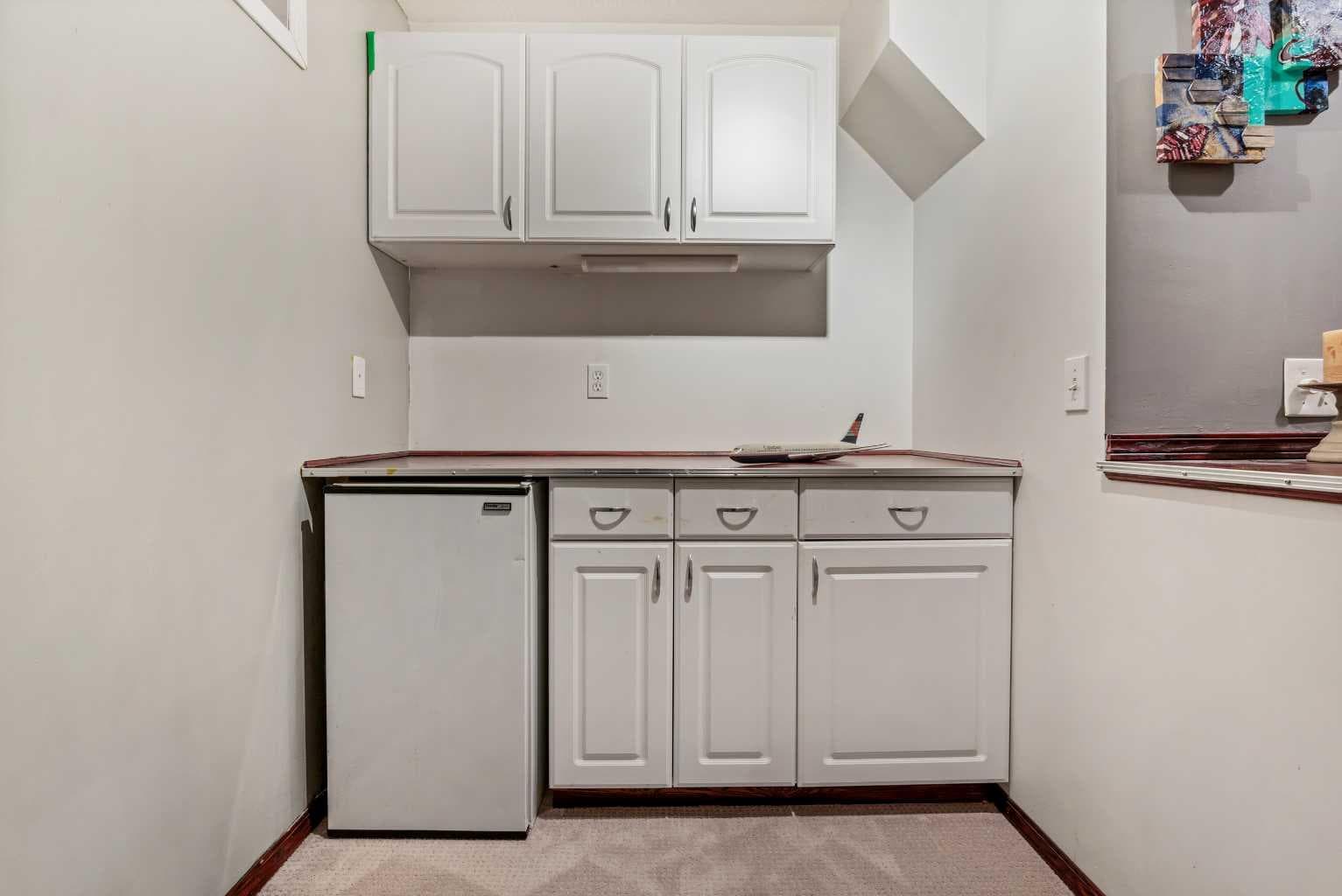 22 Hidden Valley Manor NW