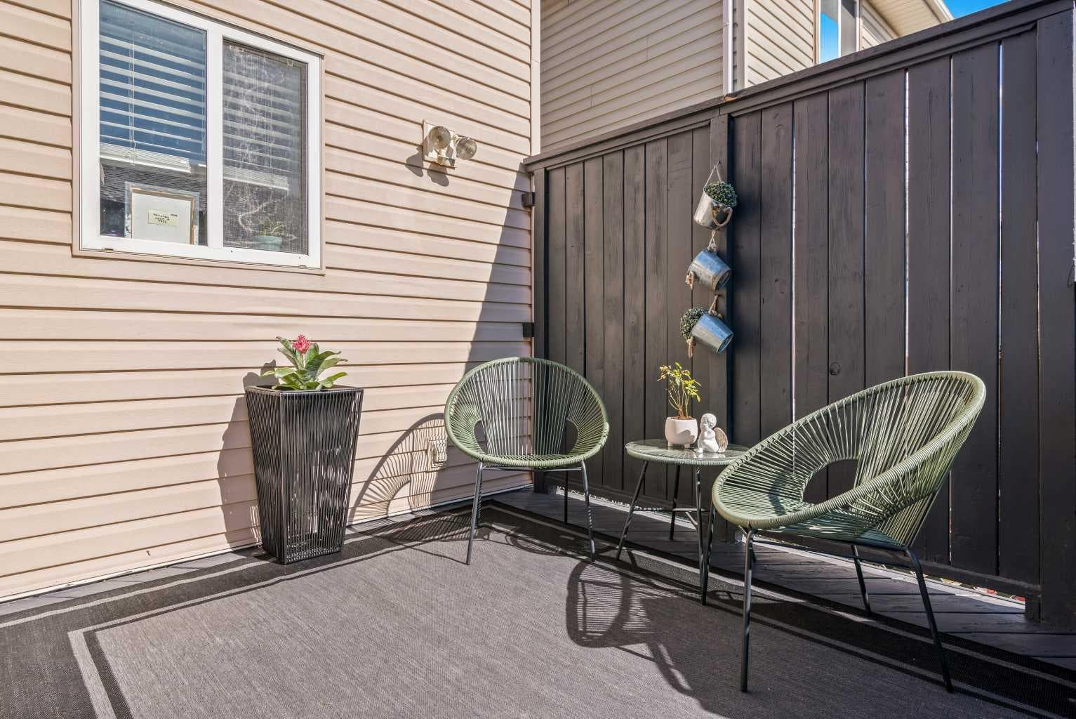 22 Hidden Valley Manor NW