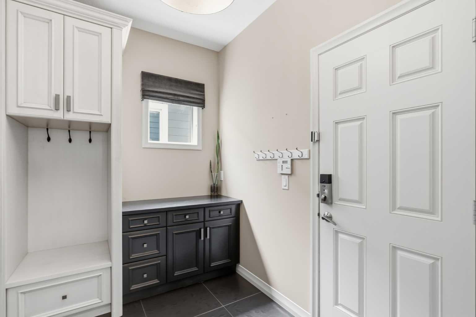176 Ridge View Close 