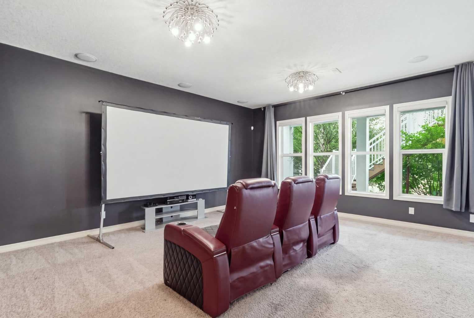 176 Ridge View Close 