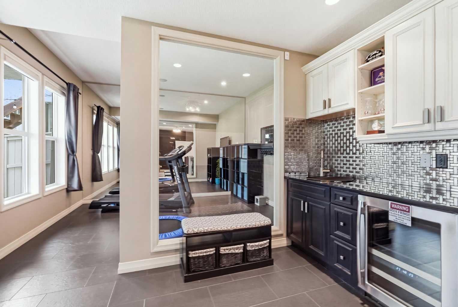 176 Ridge View Close 