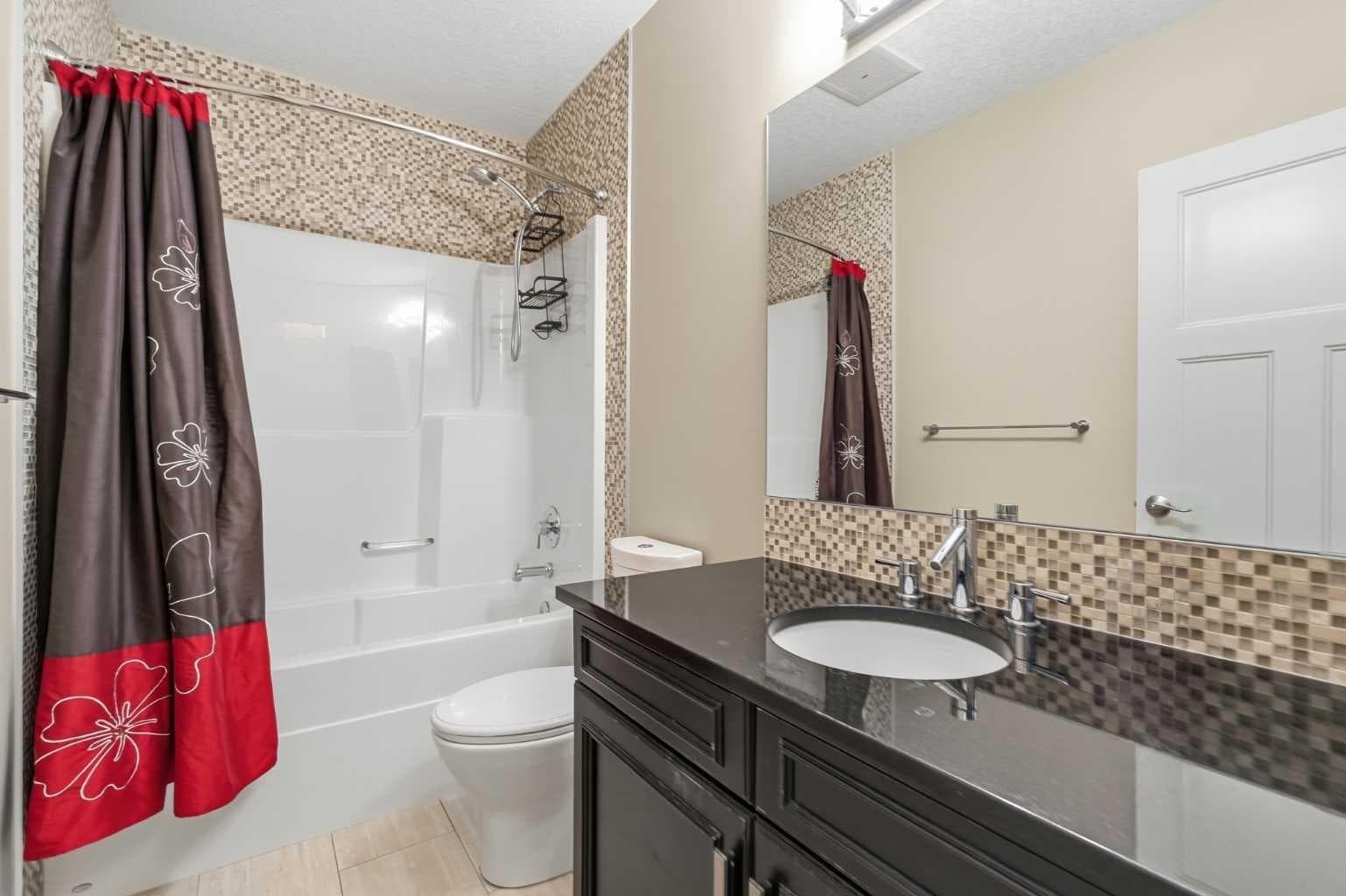 176 Ridge View Close 