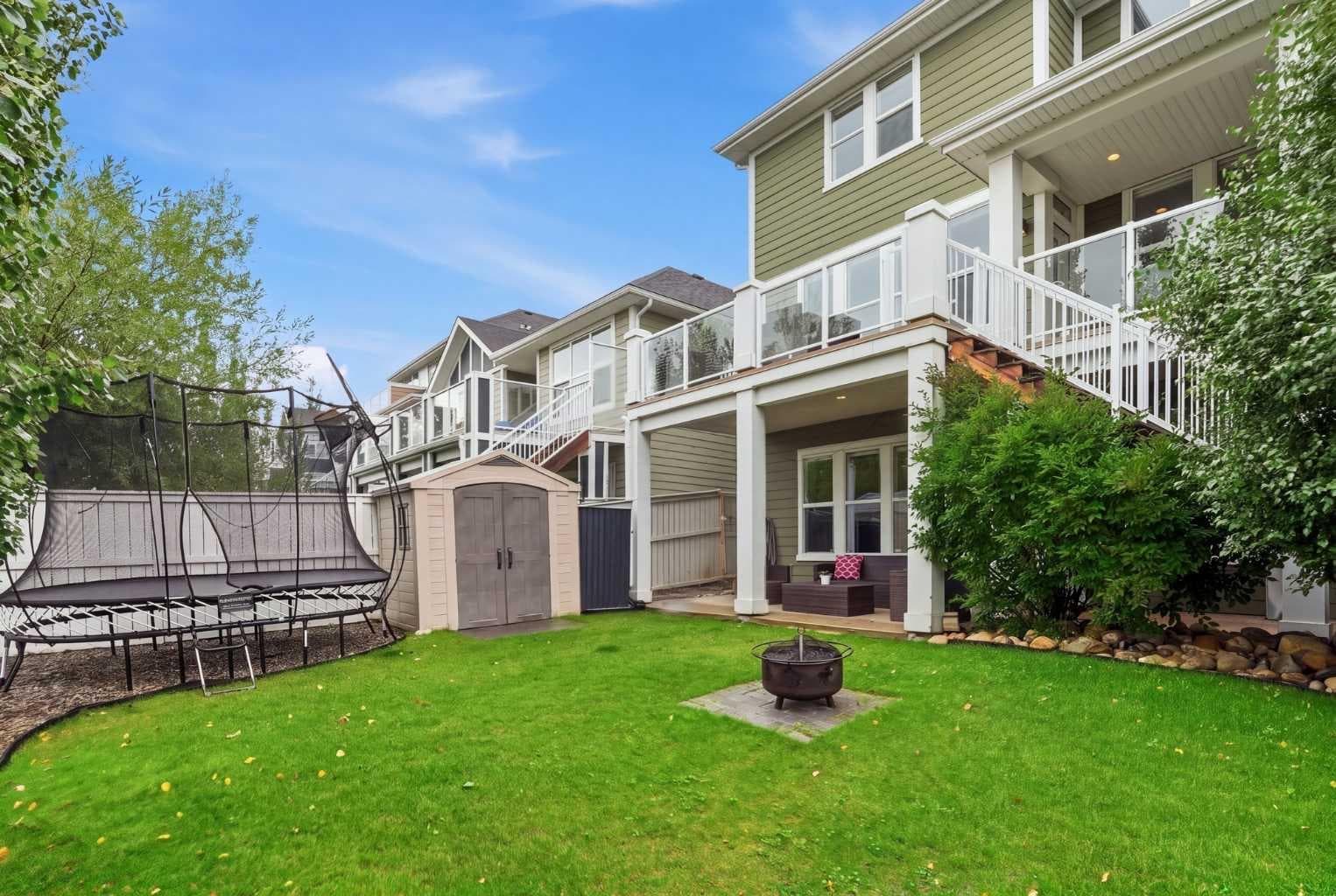 176 Ridge View Close 