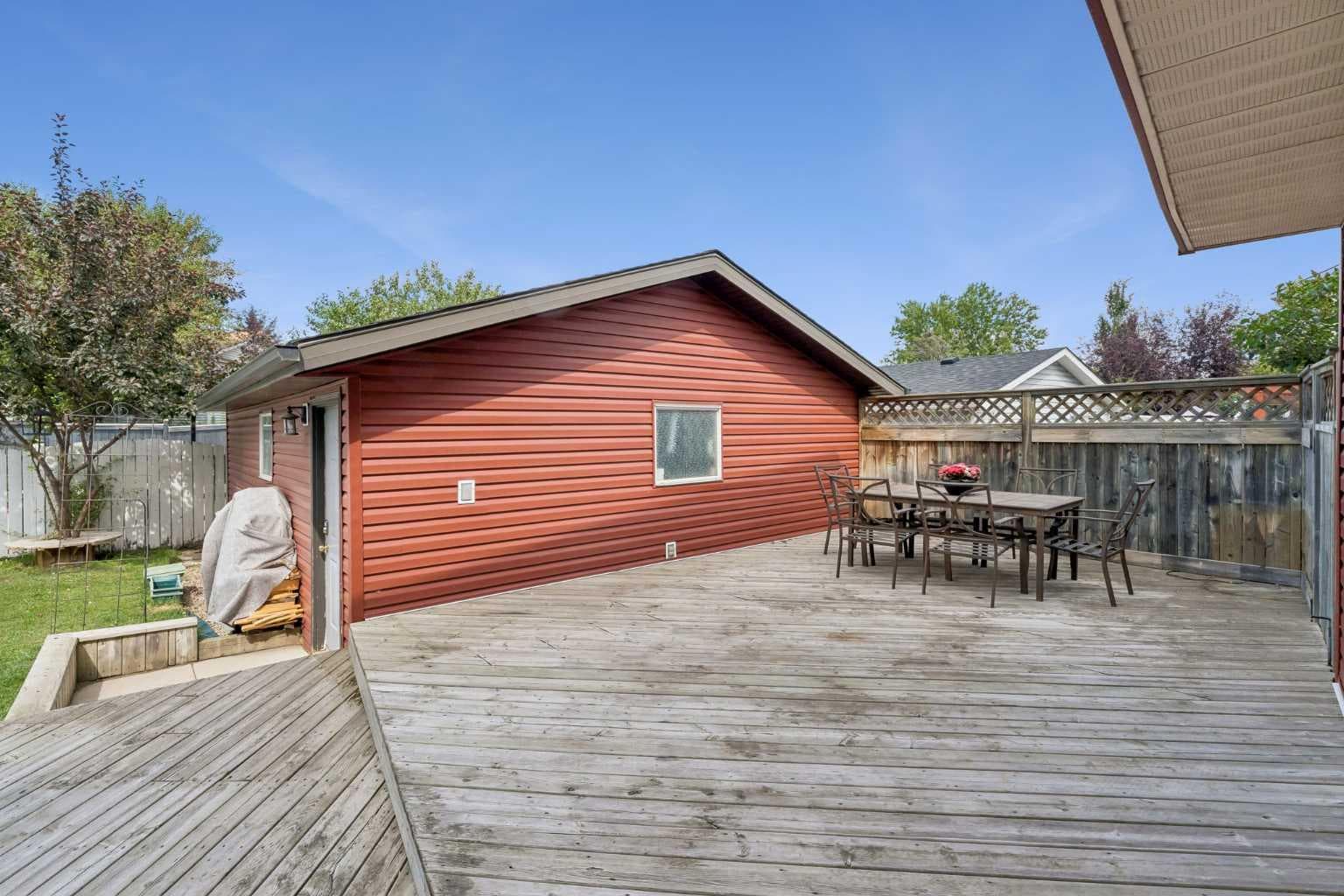 744 Riverbend Drive SE