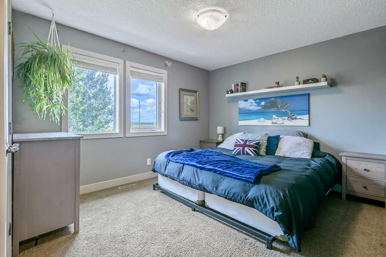 315 Mahogany Court SE