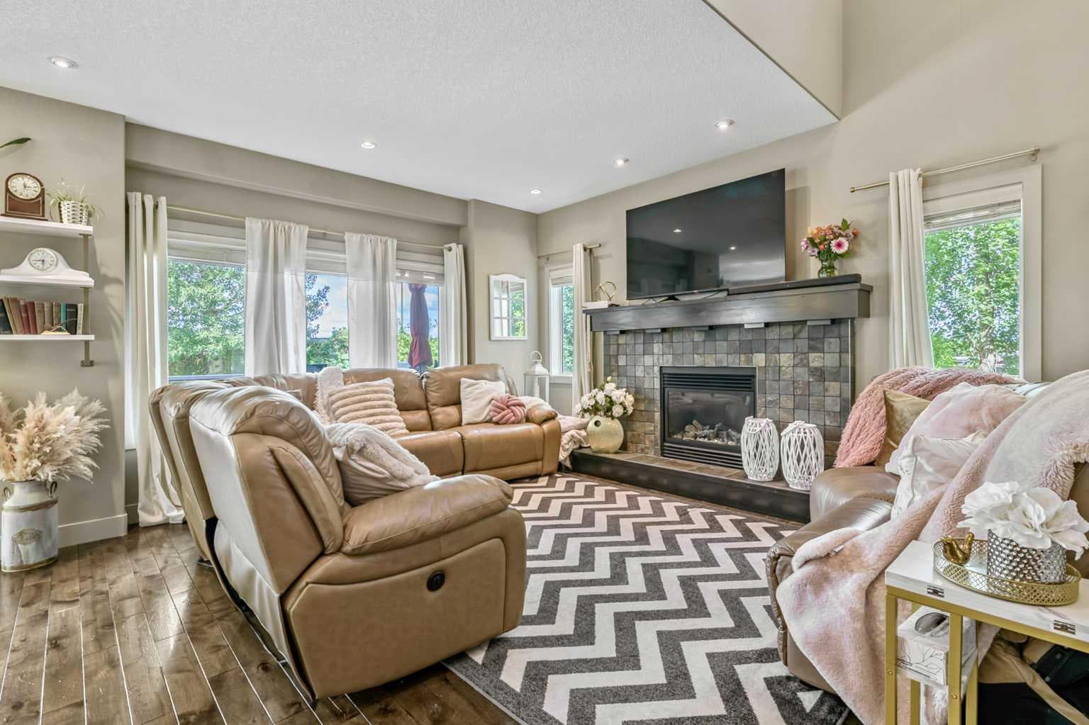 315 Mahogany Court SE