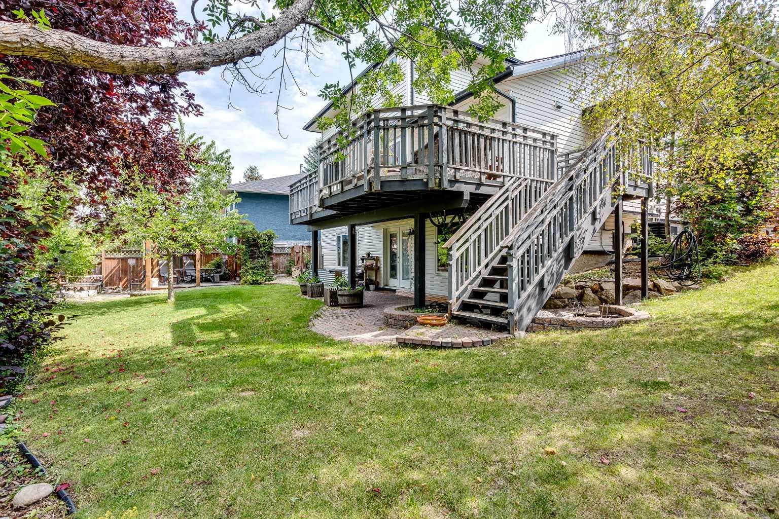 337 Sandringham Court NW