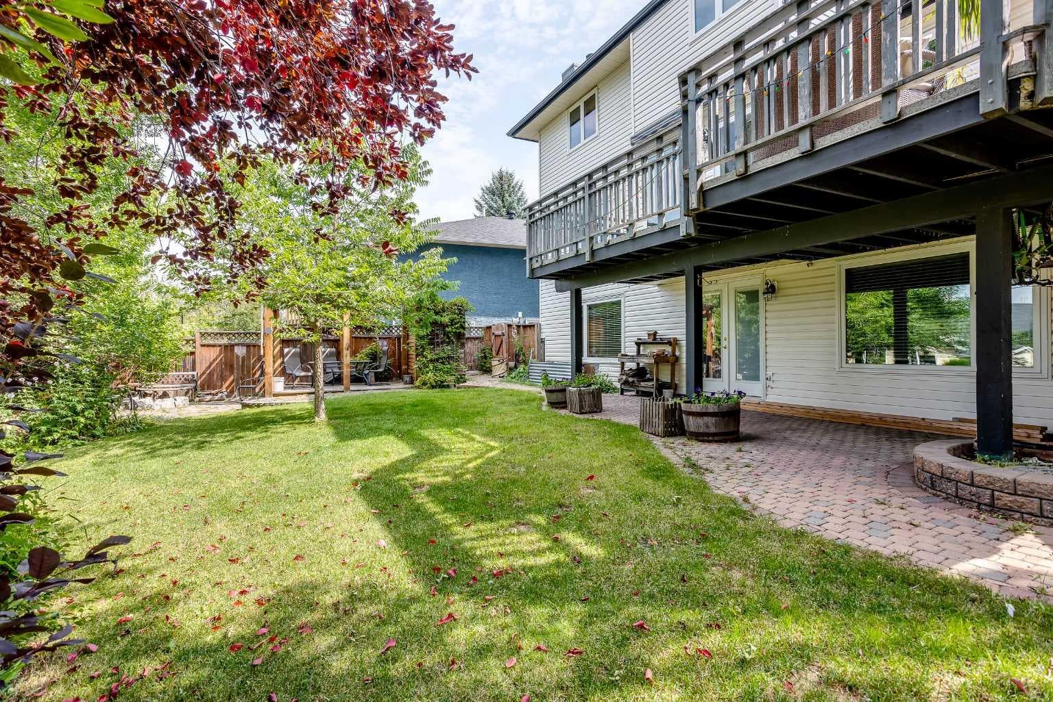 337 Sandringham Court NW