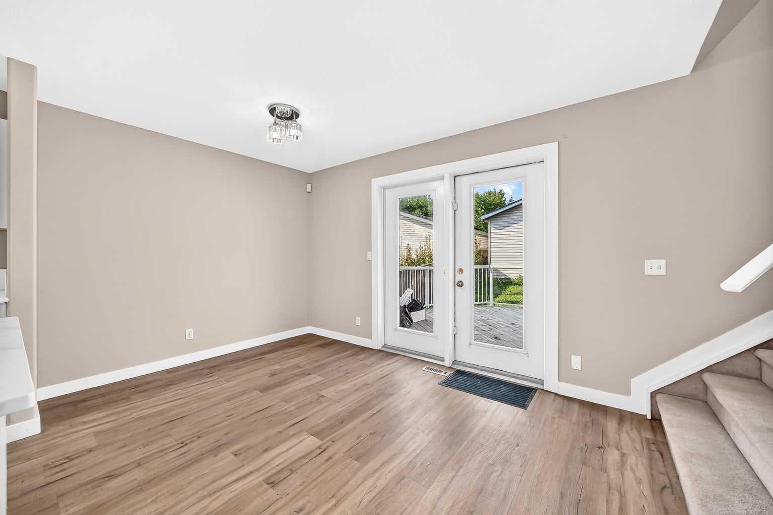 78 Tarington Place NE
