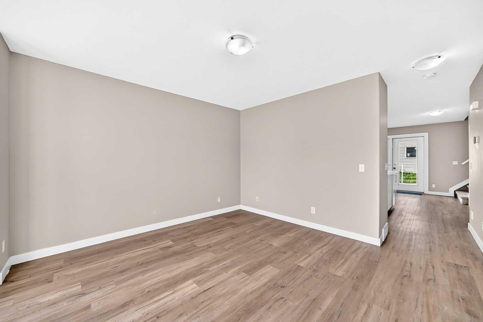 78 Tarington Place NE