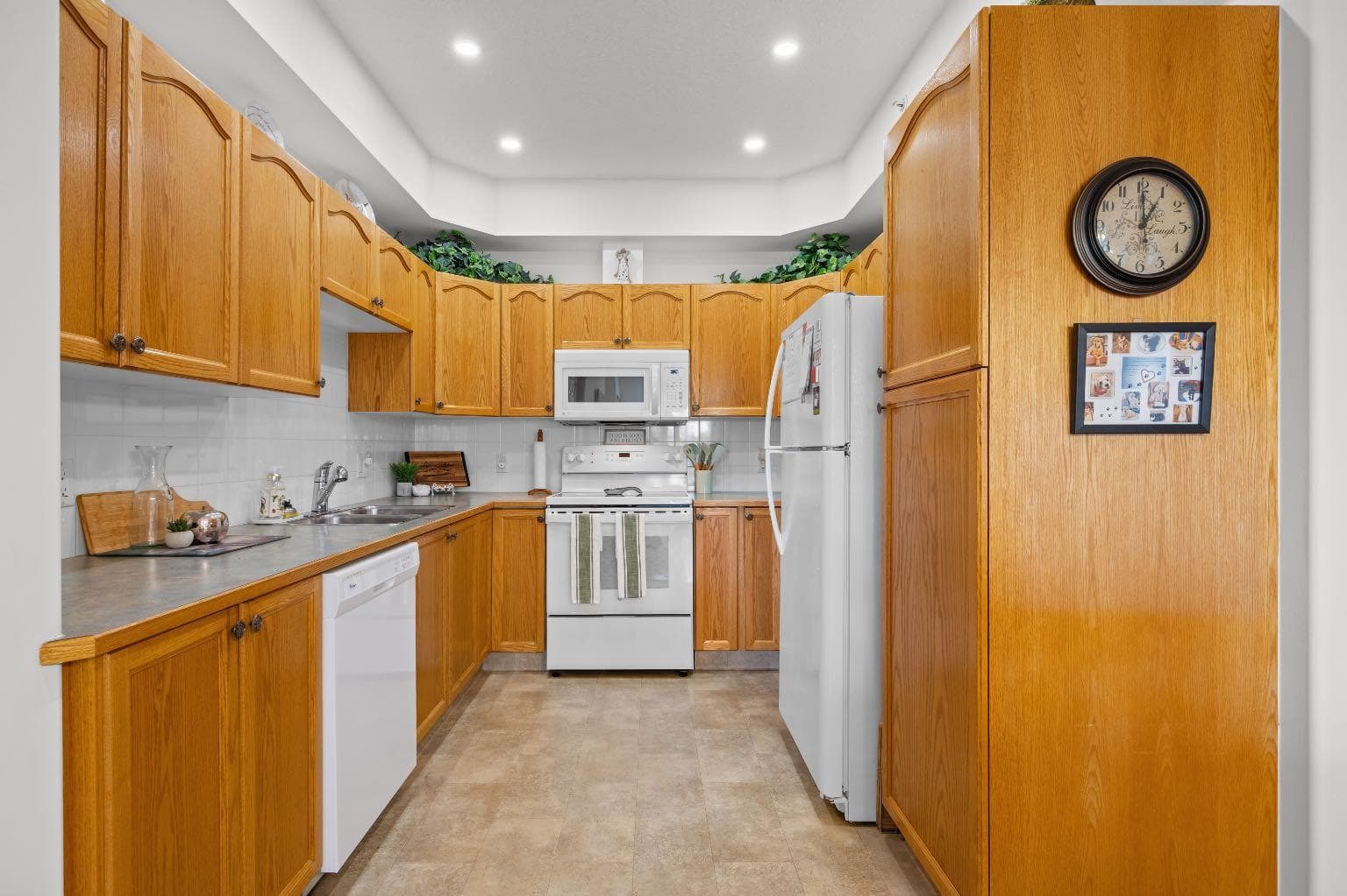 317, 728 Country Hills Road NW