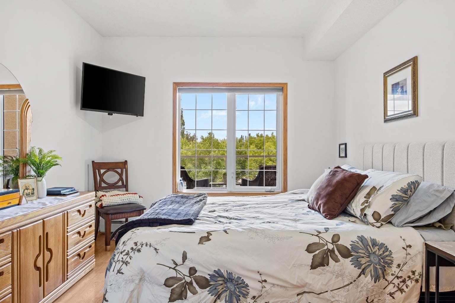 317, 728 Country Hills Road NW