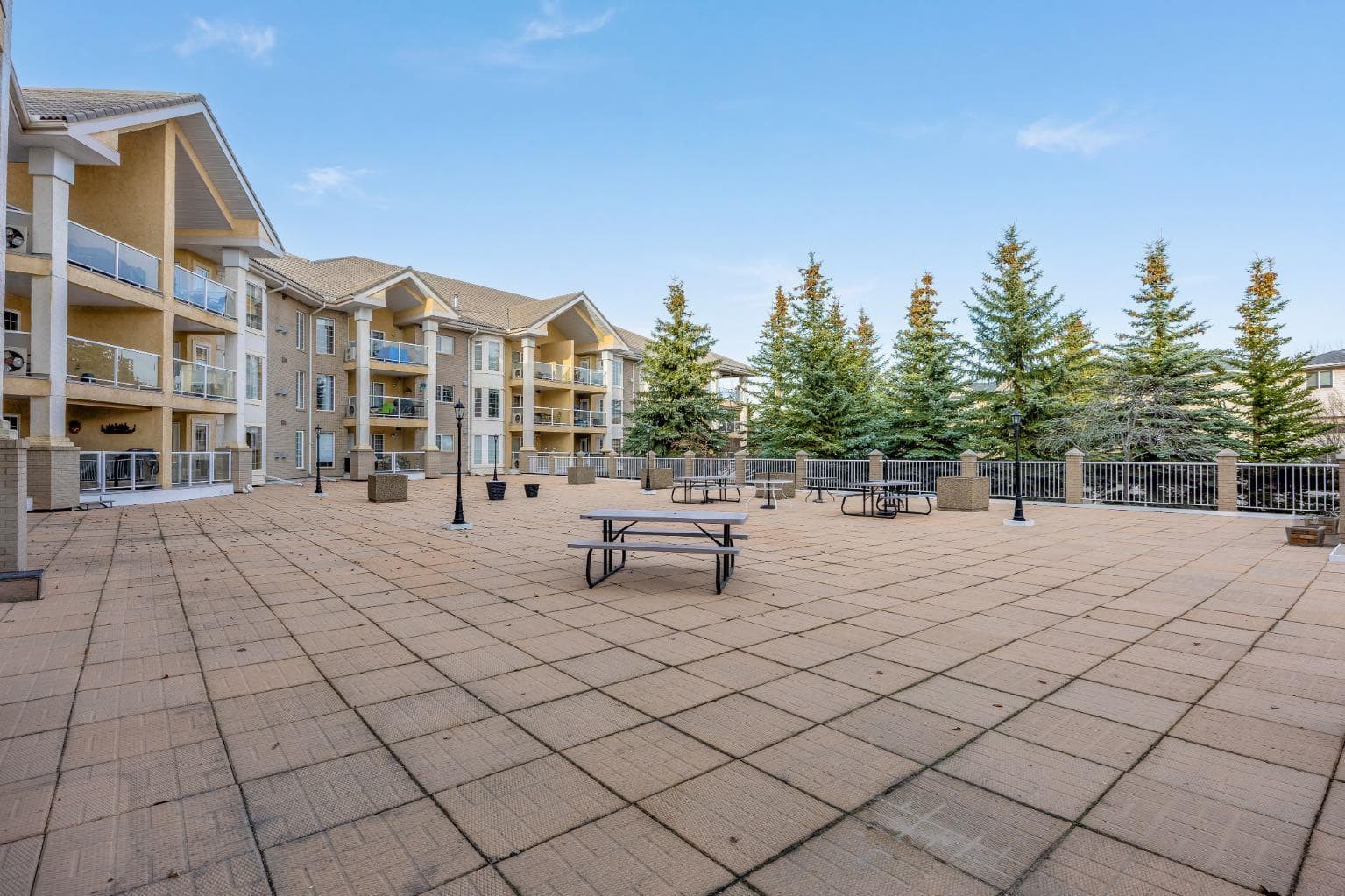 317, 728 Country Hills Road NW