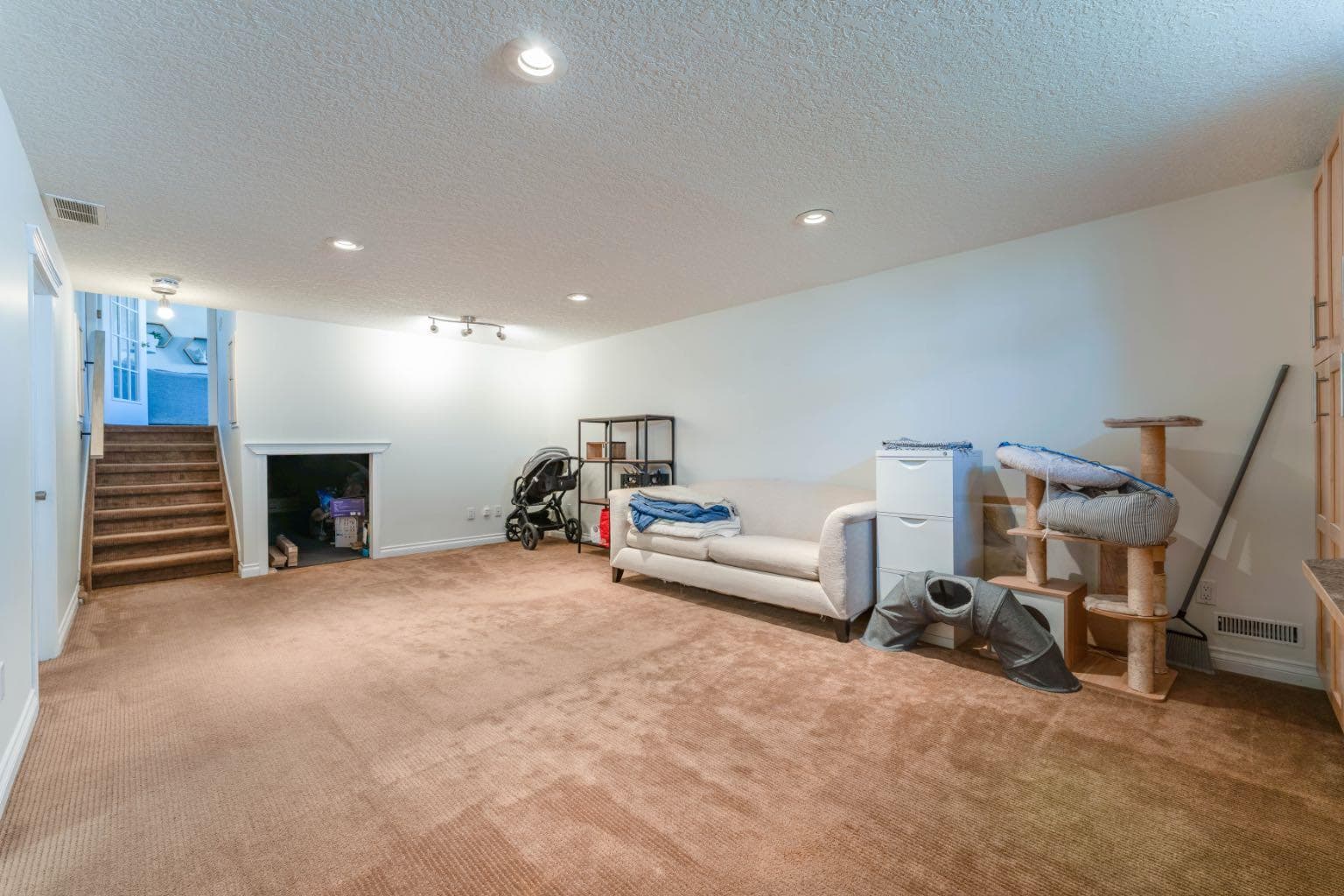 1004 Huntercove Place NW