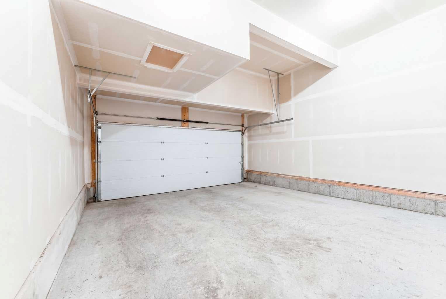 13 Calhoun Crescent NE