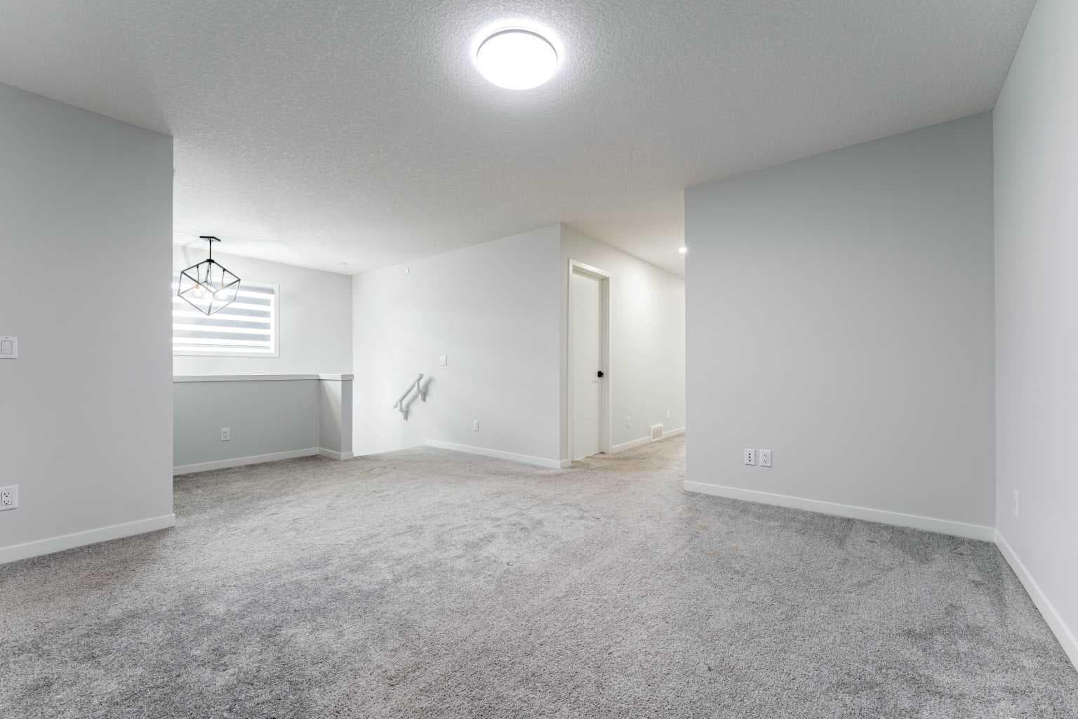 13 Calhoun Crescent NE