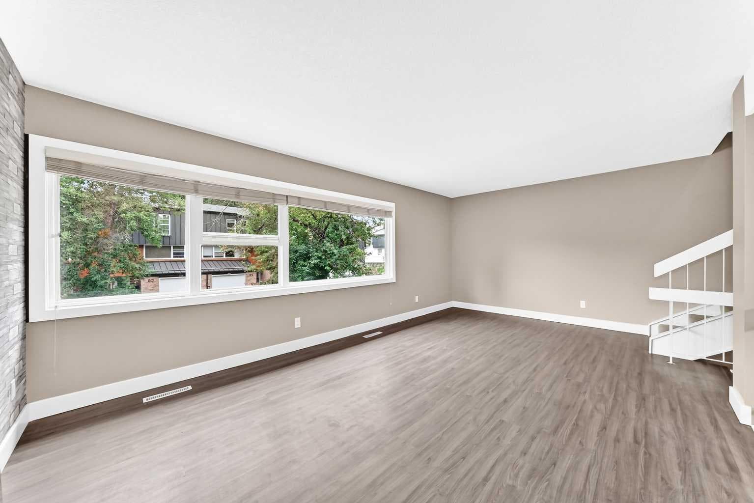 84 Brae Glen Lane SW
