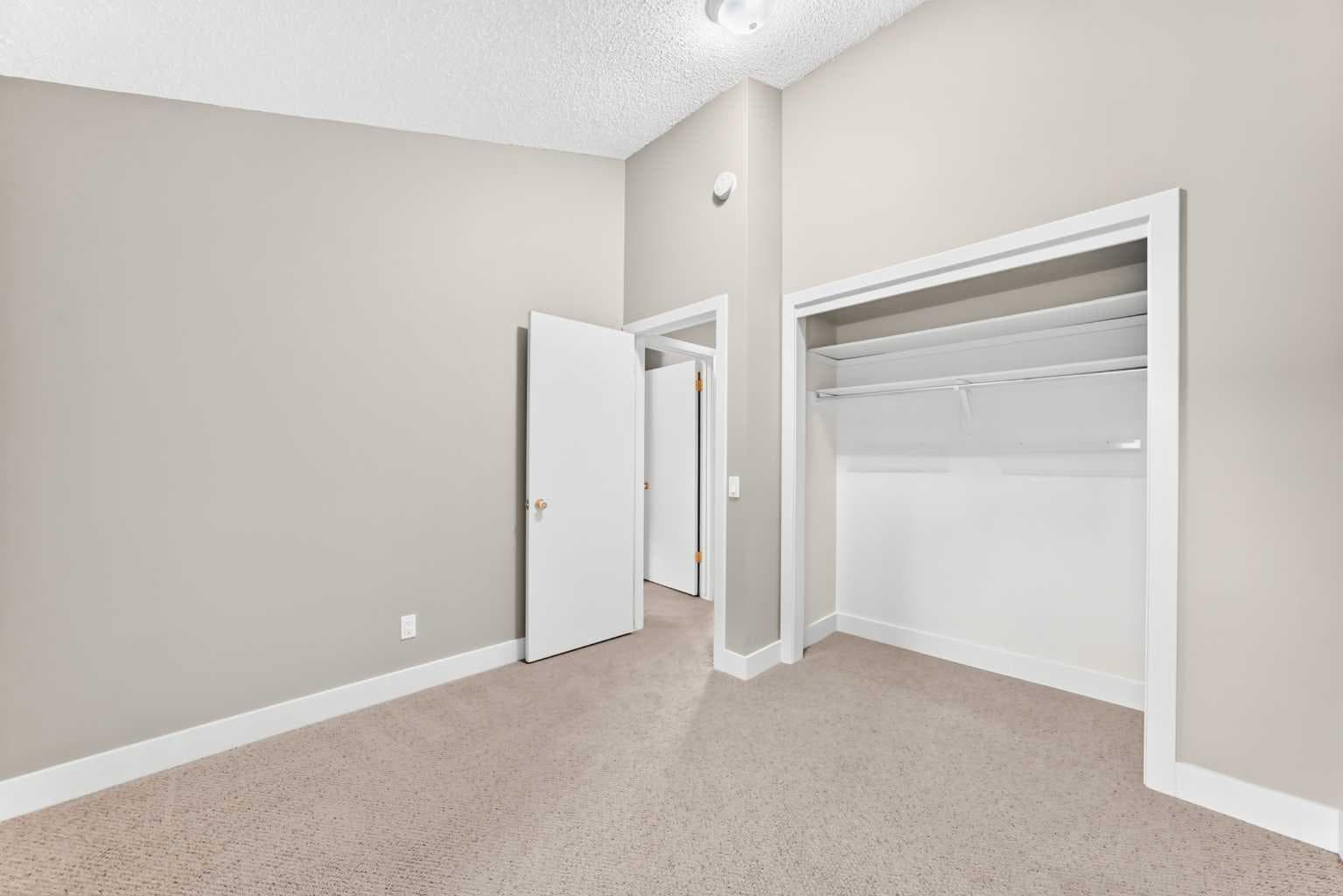 84 Brae Glen Lane SW
