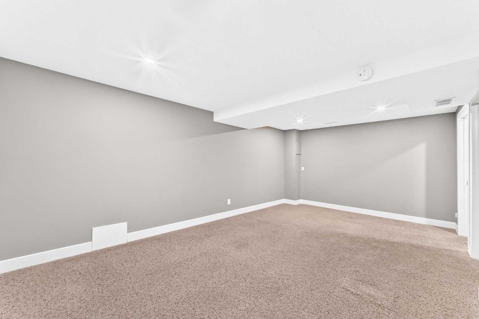 84 Brae Glen Lane SW