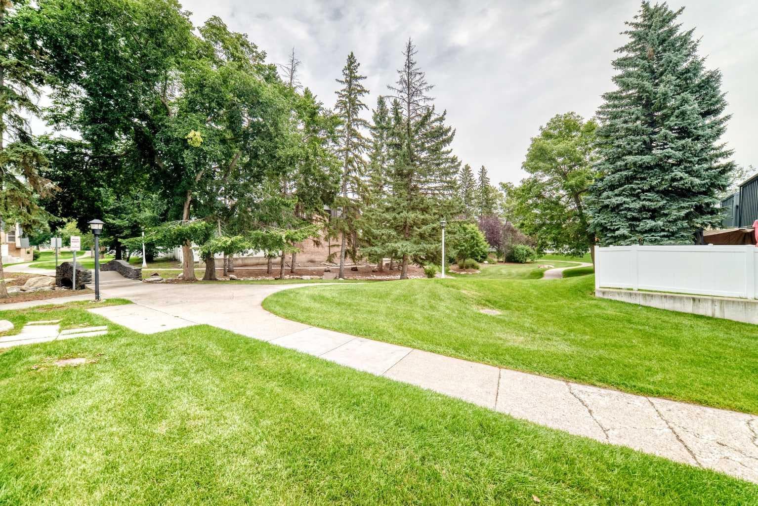 84 Brae Glen Lane SW
