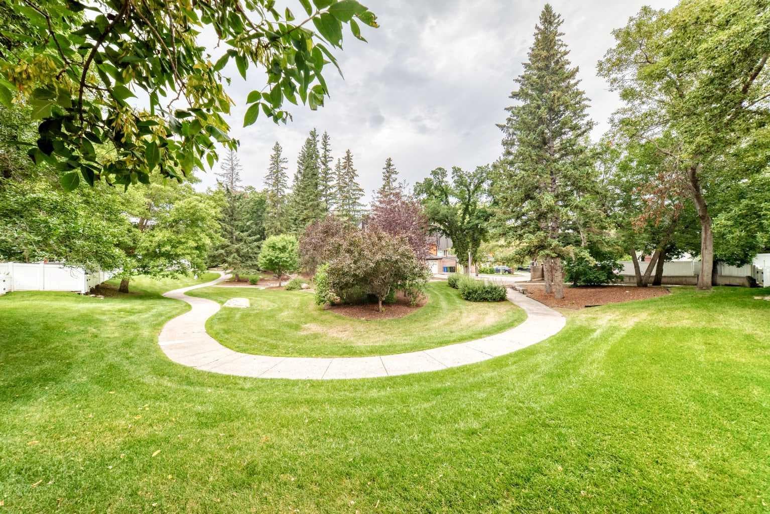 84 Brae Glen Lane SW