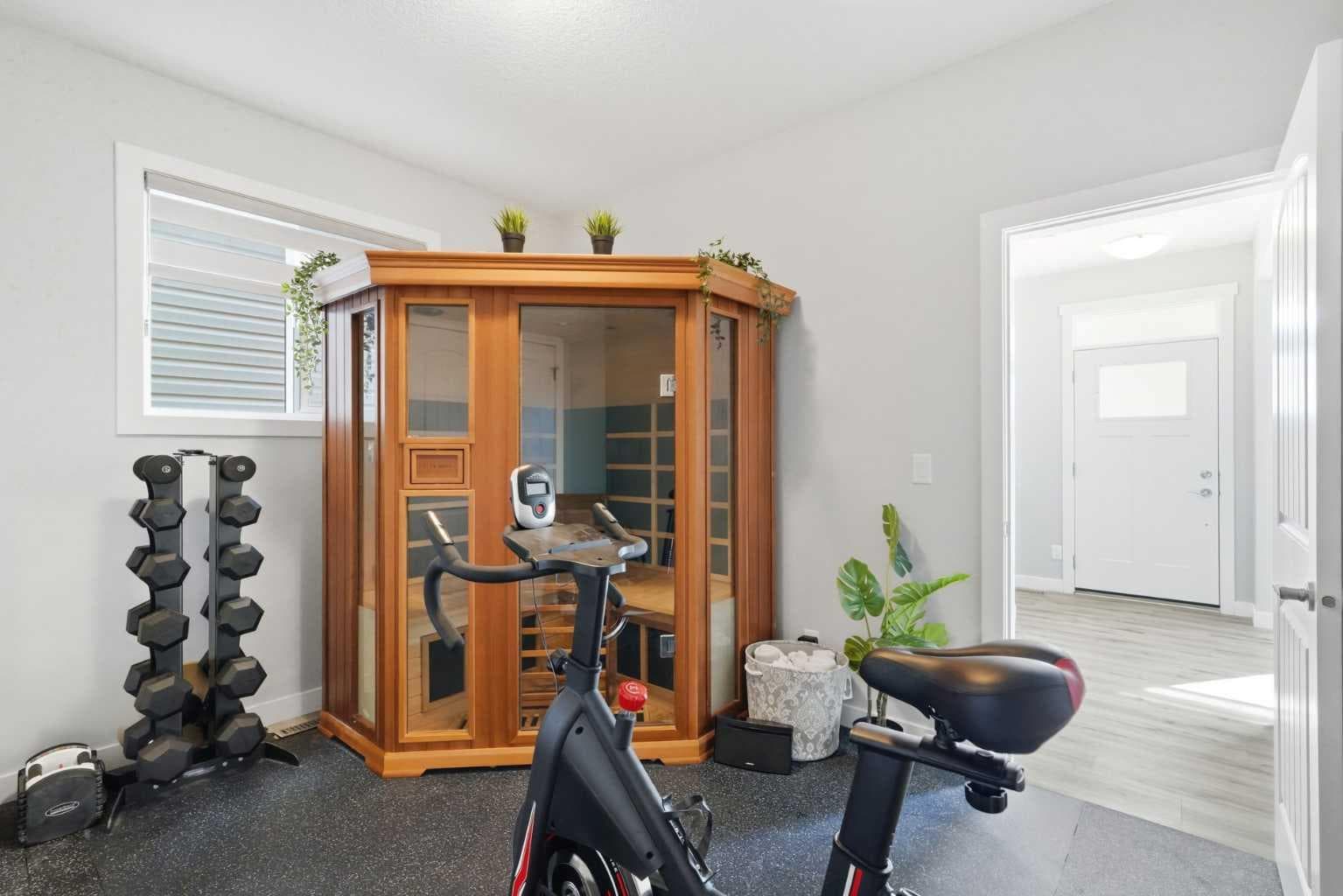 39 lucas Boulevard NW