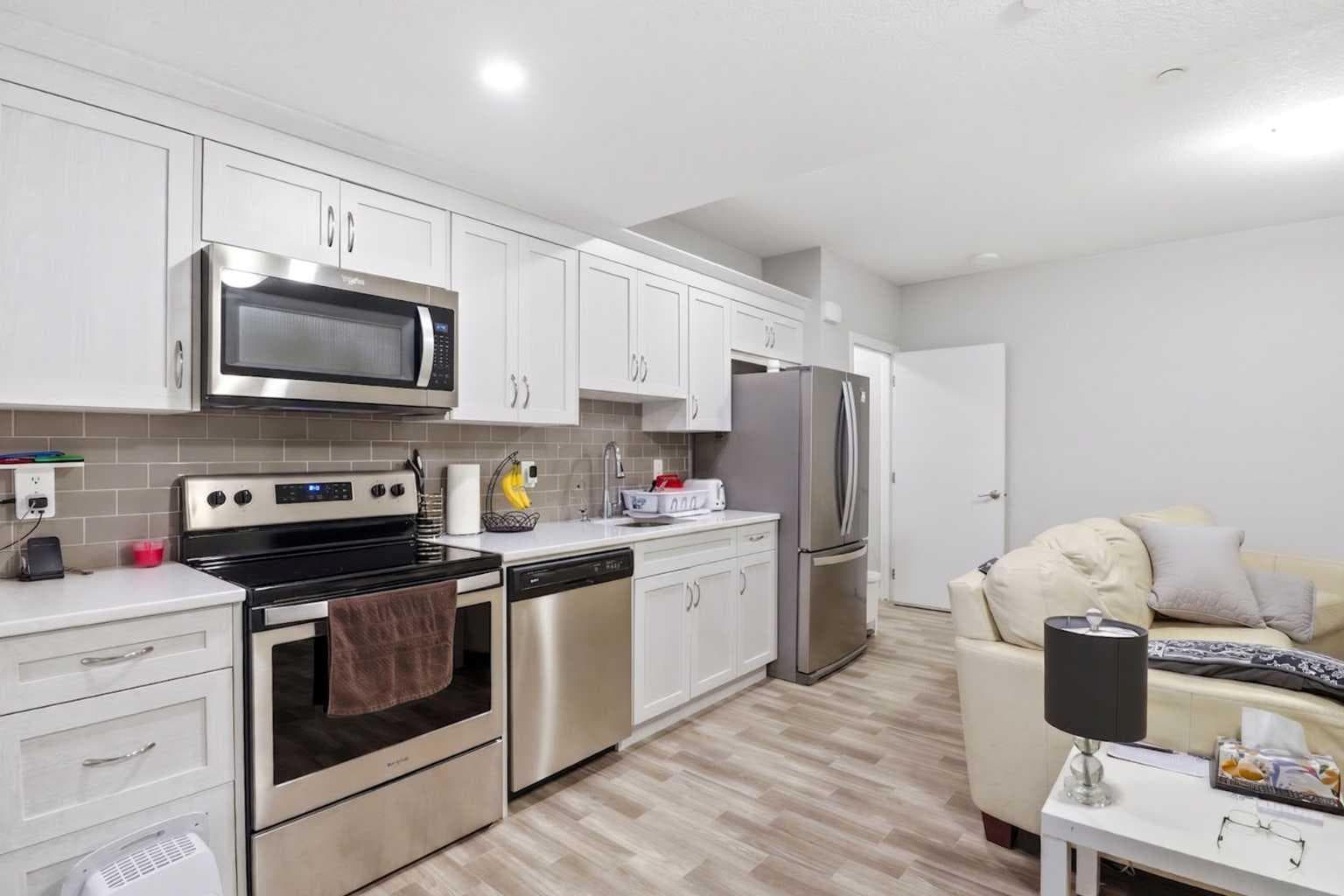 39 lucas Boulevard NW