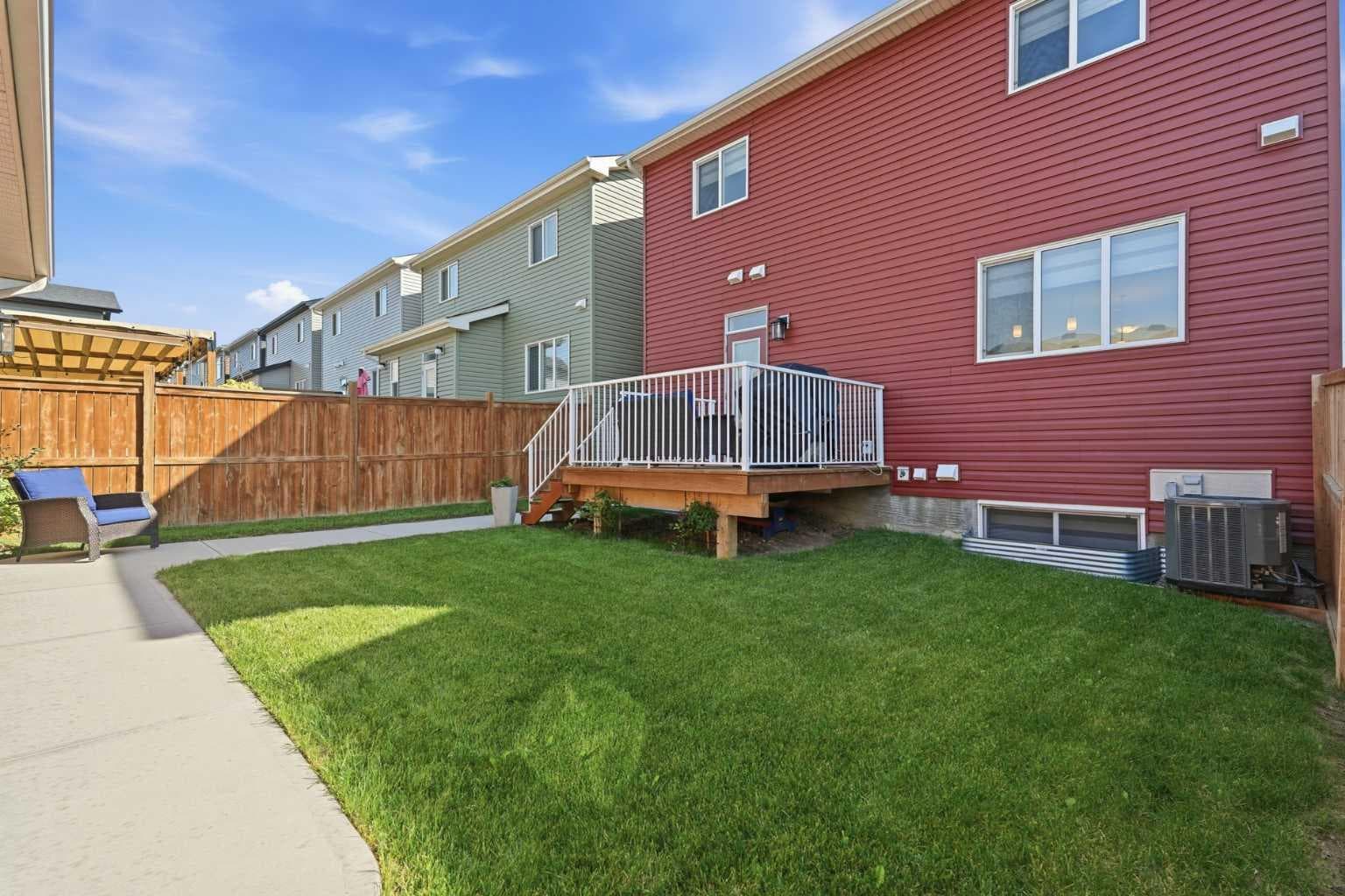 39 lucas Boulevard NW