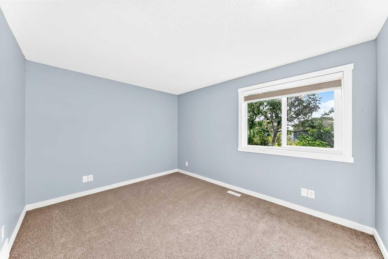 77 Martinbrook Road NE