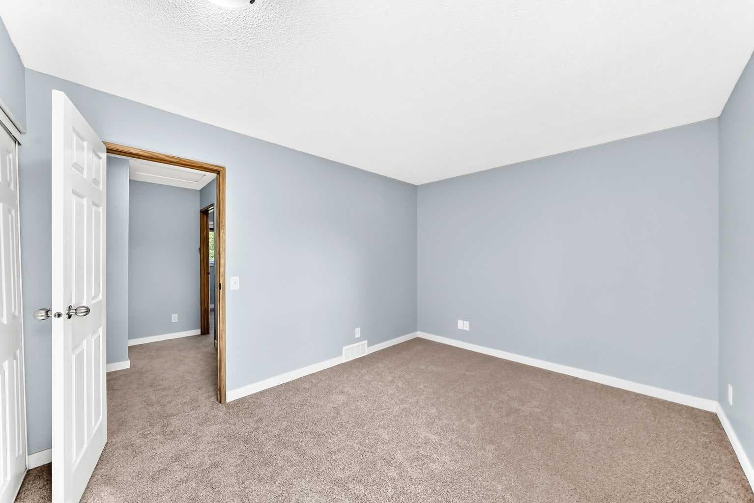 77 Martinbrook Road NE