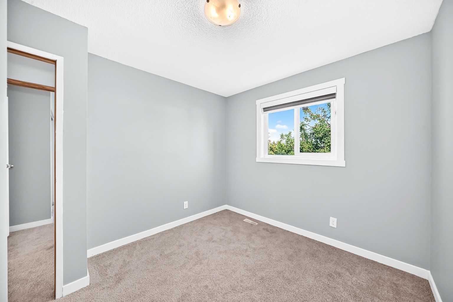 77 Martinbrook Road NE