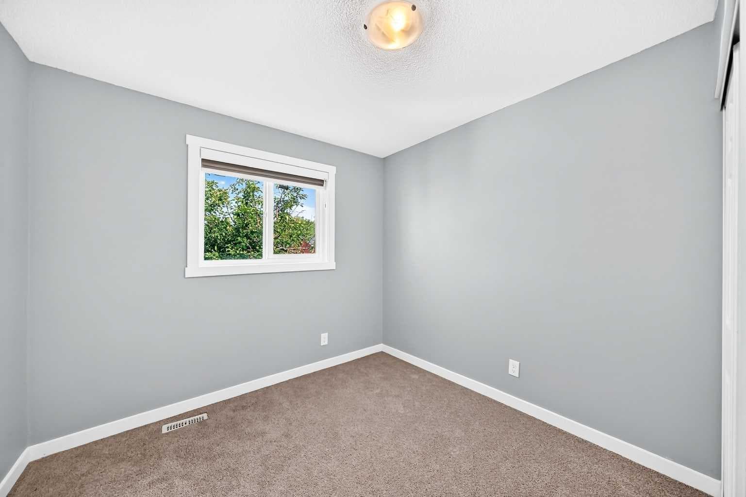 77 Martinbrook Road NE