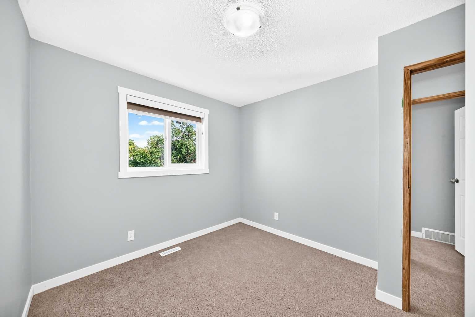 77 Martinbrook Road NE