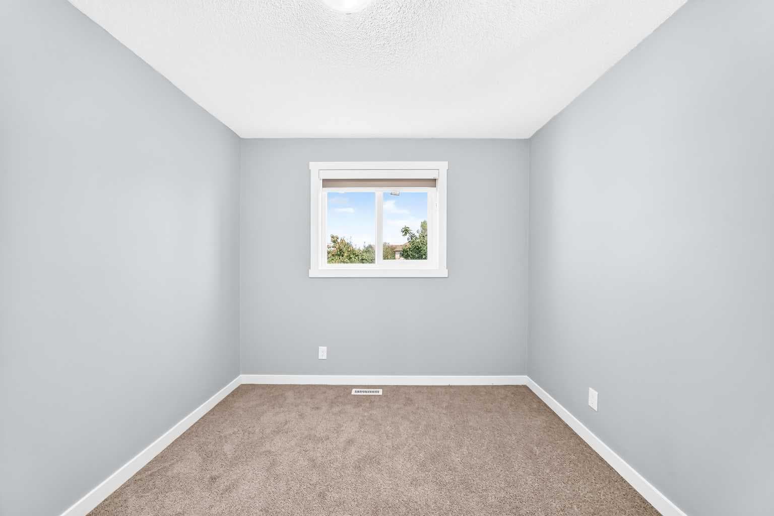 77 Martinbrook Road NE