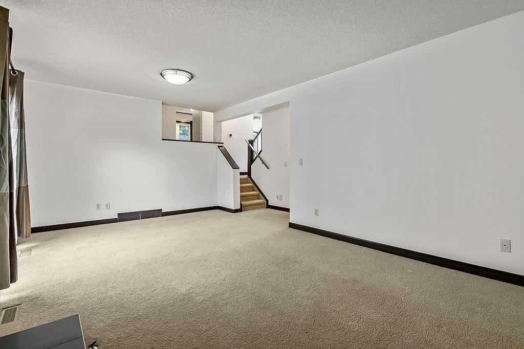 200 Bernard Drive NW