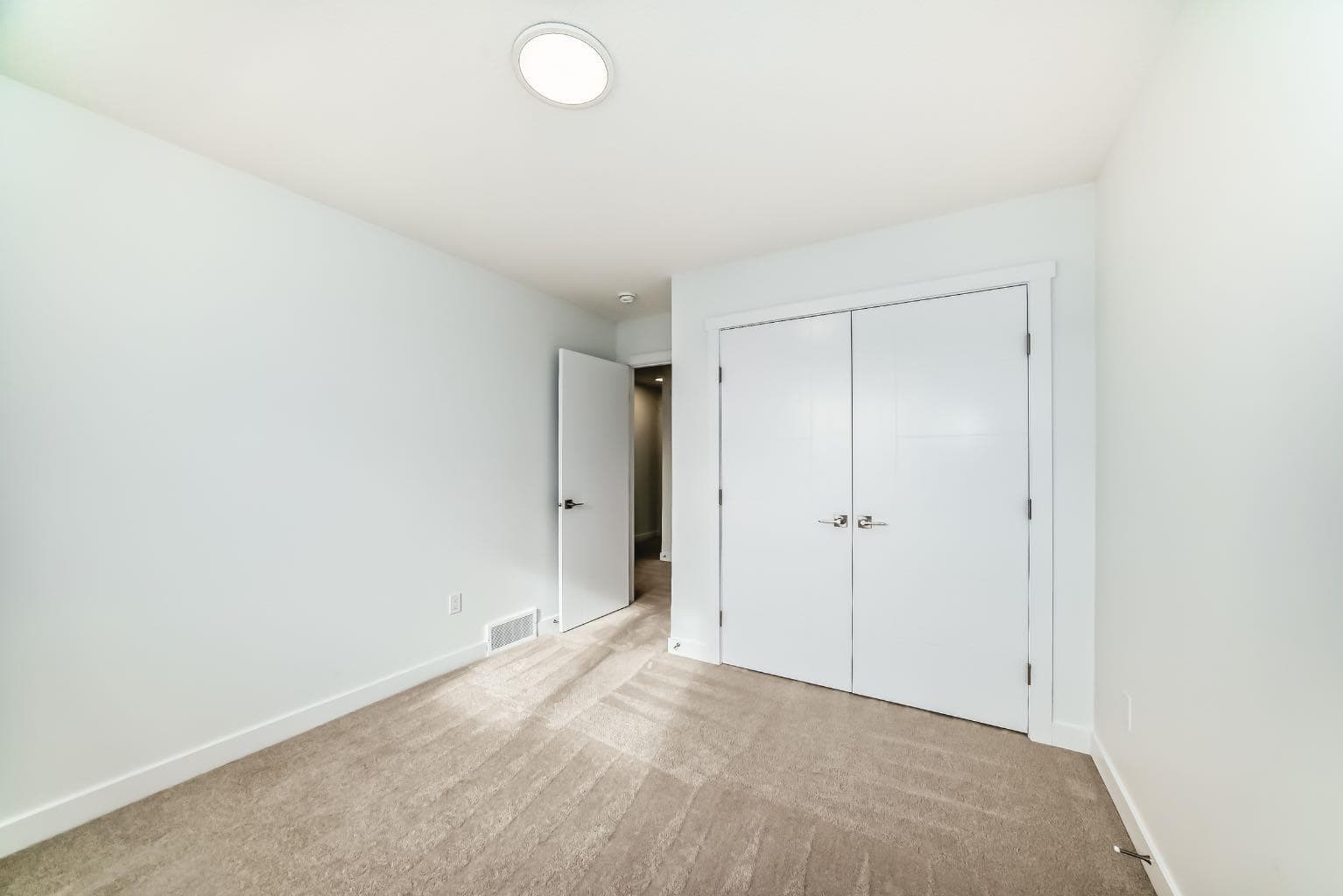 86 145 chelsea Mews 