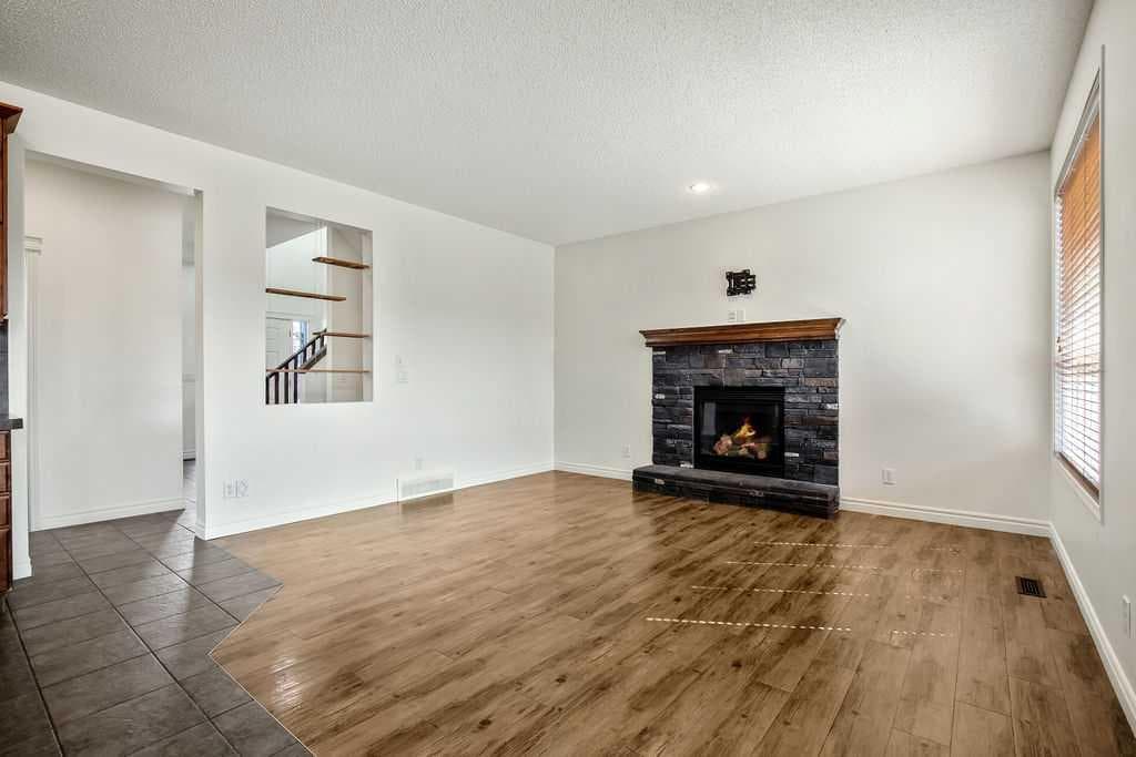 134 Prestwick Terrace SE