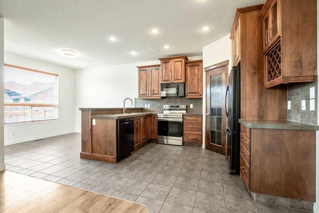 134 Prestwick Terrace SE